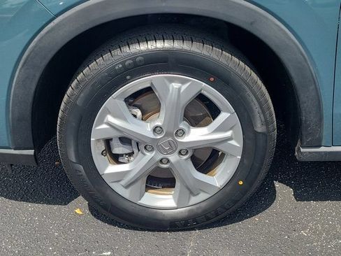 Certified 2025 Honda HR-V LX image 29