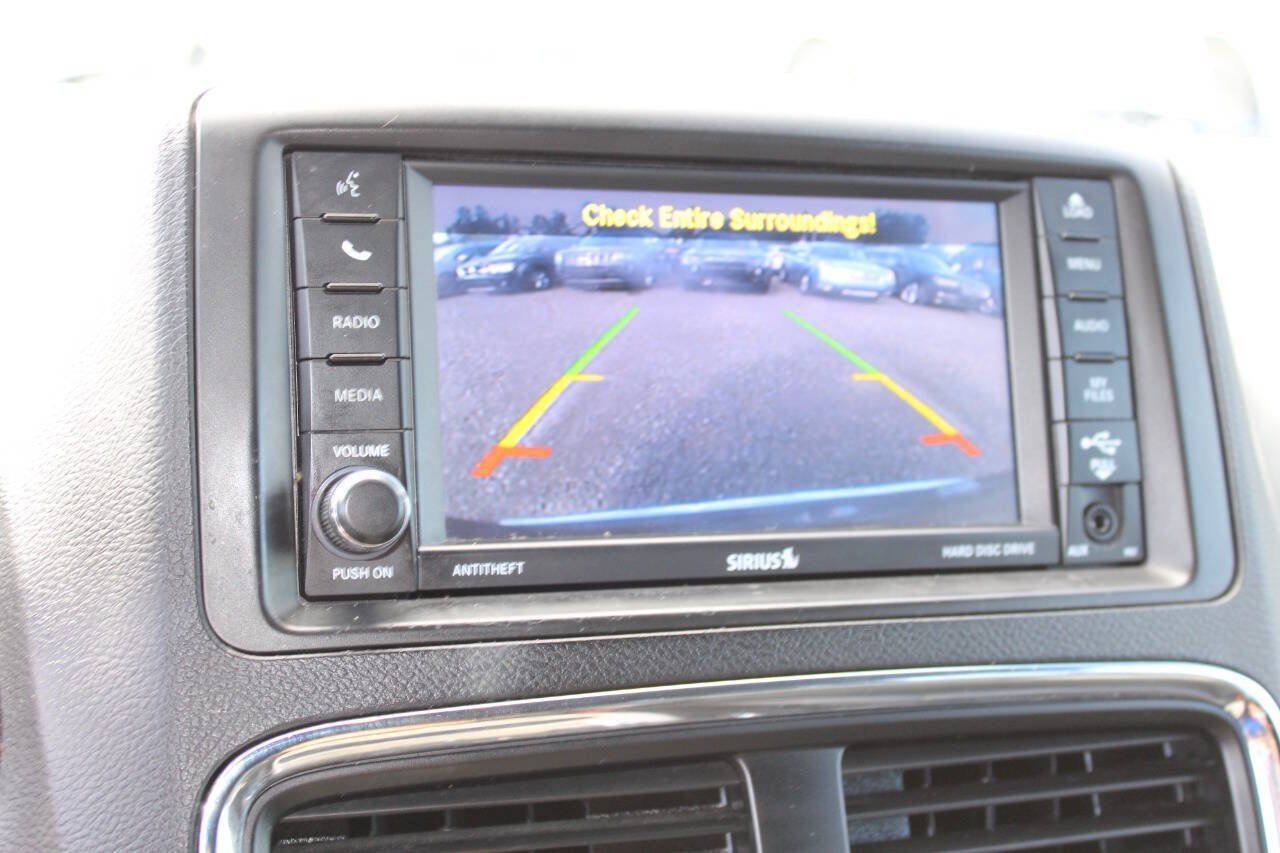 Used 2018 Dodge Grand Caravan SXT FWD image 15