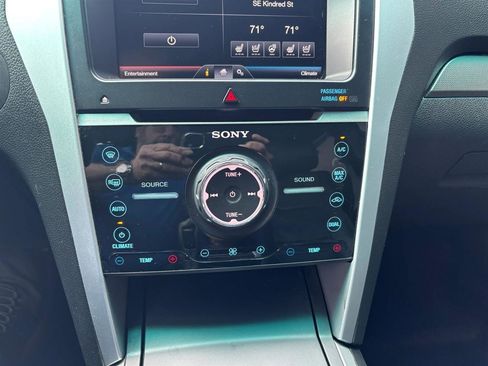 Used 2015 Ford Explorer Sport w/ Equipment Group 401A image 18