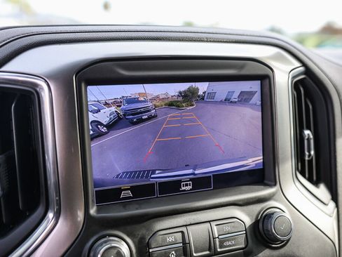 Used 2022 Chevrolet Silverado 1500 LT Trail Boss w/ LT Trail Boss Premium Package image 13