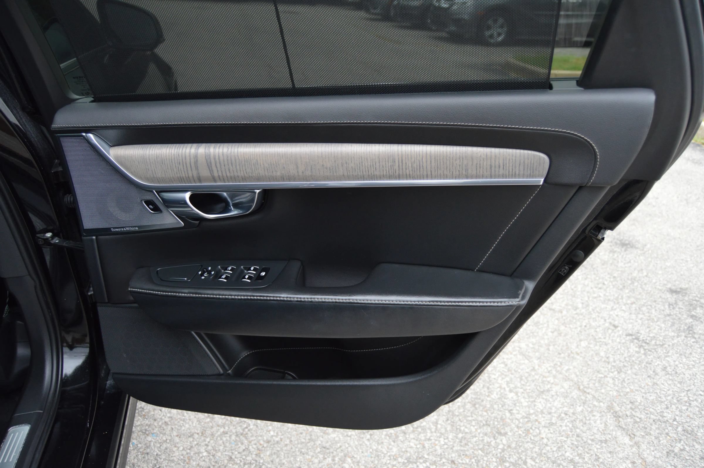 Used 2021 Volvo S90 T6 Inscription w/ Protection Package Premier AWD/4WD image 27
