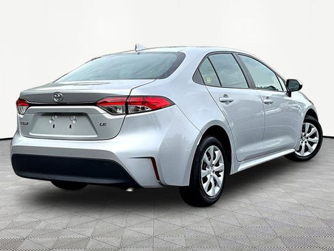 Used 2024 Toyota Corolla LE FWD image 6