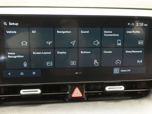 Used 2025 Hyundai Ioniq 5 SE RWD image 23
