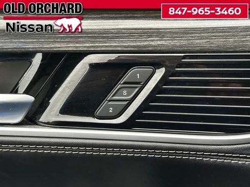 Used 2022 Jeep Wagoneer Series II w/ Premium Group I image 11