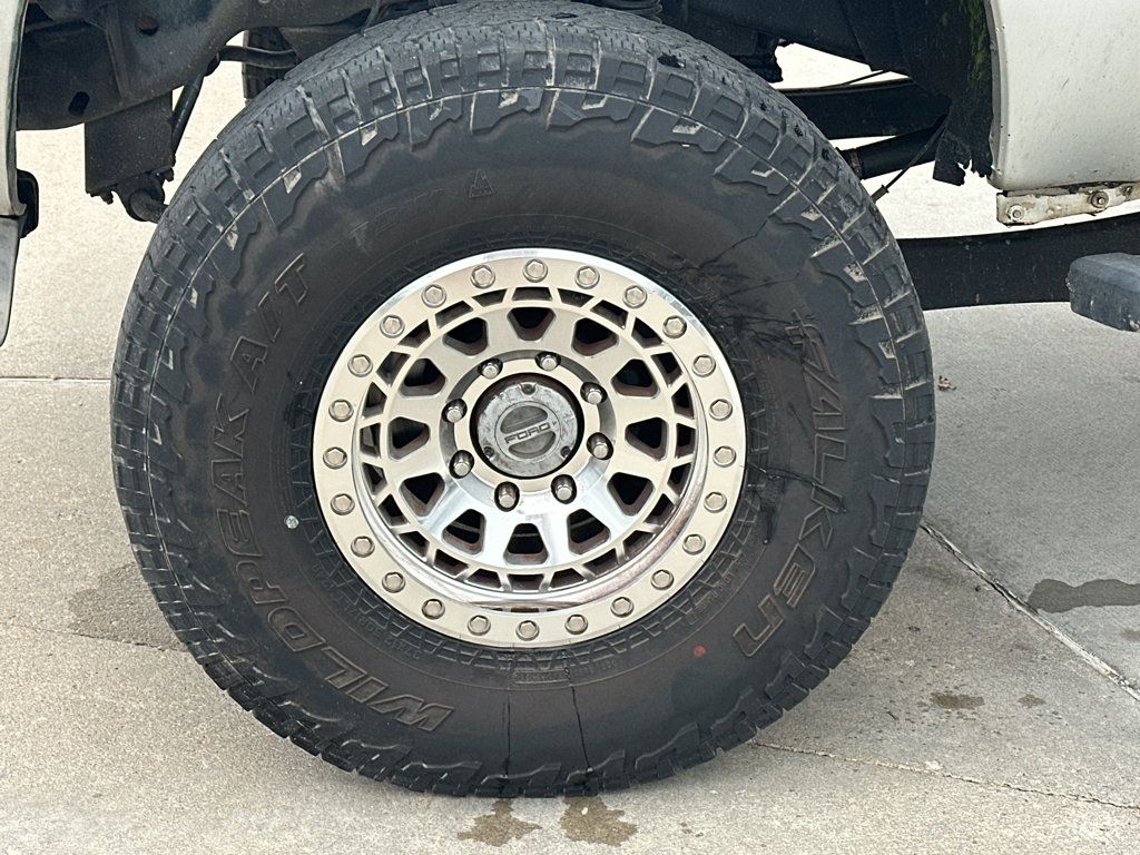 Used 2013 Ford F250 XLT w/ Chrome Pkg AWD/4WD image 8