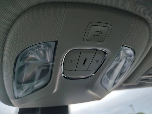 Used 2022 Jeep Compass Latitude w/ Convenience Group AWD/4WD image 23
