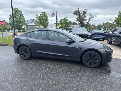 Used 2024 Tesla Model 3 Long Range AWD/4WD image 3