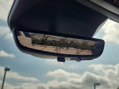 Certified 2023 Cadillac Escalade ESV Sport Platinum image 25