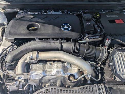 Used 2025 Mercedes-Benz CLA 250 image 21