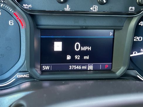 Used 2019 GMC Sierra 1500 SLT w/ SLT Premium Plus Package AWD/4WD image 28
