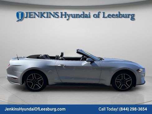 Used 2023 Ford Mustang Premium image 4