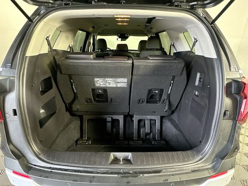 Used 2026 Kia Carnival FWD image 31