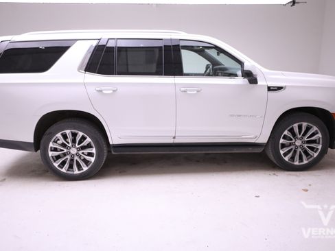 Used 2021 GMC Yukon Denali w/ Denali Premium Package image 2