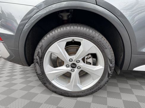 Used 2025 Audi Q5 2.0T Premium AWD/4WD image 9