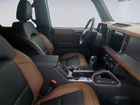 Certified 2024 Ford Bronco Outer Banks image 15