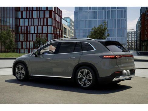 New 2026 Mercedes-Benz EQS 400 4MATIC SUV image 30