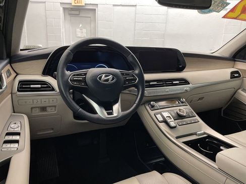 Used 2022 Hyundai Palisade Limited w/ Cargo Package FWD image 11