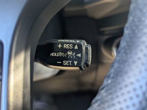 Used 2020 Toyota Tacoma TRD Sport image 28