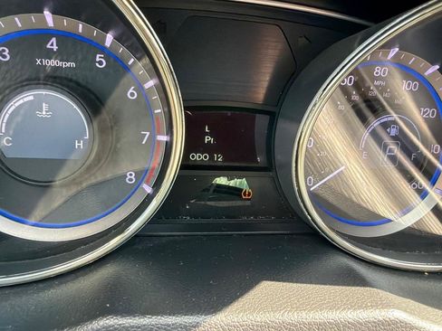 Used 2011 Hyundai Sonata Limited w/ Navigation Pkg 5 FWD image 15