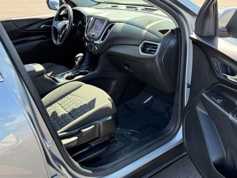 Used 2024 Chevrolet Equinox LT FWD image 25