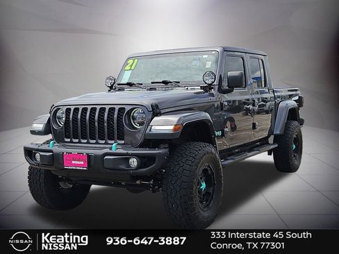 Used 2021 Jeep Gladiator Sport AWD/4WD image 4