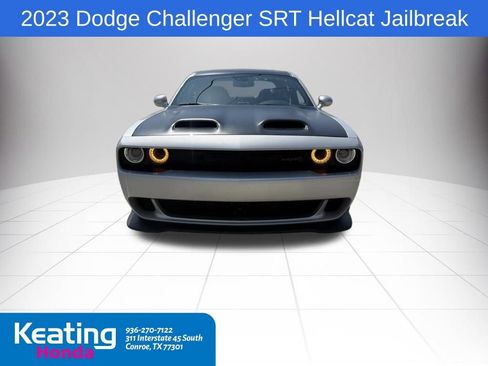 Used 2023 Dodge Challenger SRT Hellcat RWD image 2