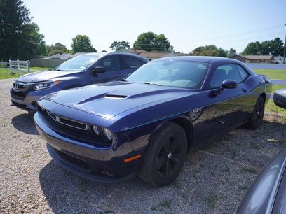 Used 2015 Dodge Challenger SXT