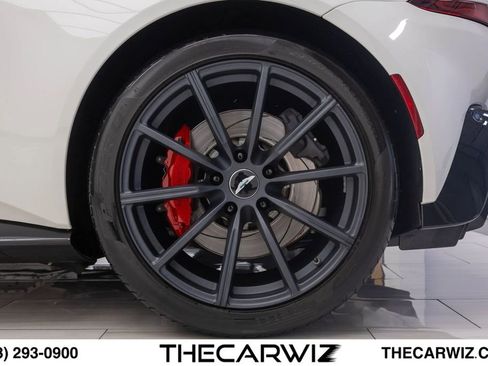 Used 2019 Aston Martin V8 Vantage Coupe RWD image 14