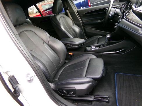 Used 2018 BMW X2 sDrive28i w/ M SportX Package image 11