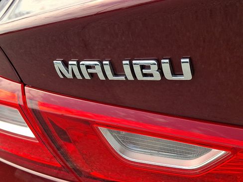Used 2016 Chevrolet Malibu LT FWD image 28