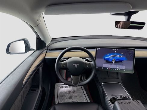 Used 2023 Tesla Model Y Long Range image 29