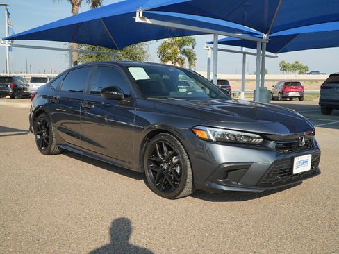 Used 2024 Honda Civic Sport image 3