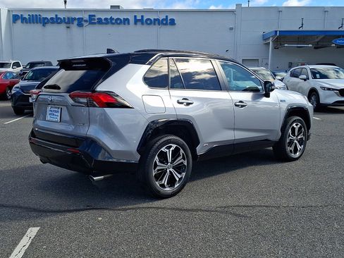 Used 2022 Toyota RAV4 XSE w/ Premium Package image 6