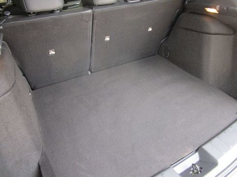 Used 2025 Nissan Kicks SR AWD/4WD image 16