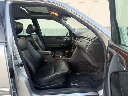 Used 2000 Mercedes-Benz E 430 Sedan image 19