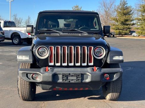Used 2018 Jeep Wrangler Unlimited Sport S image 2