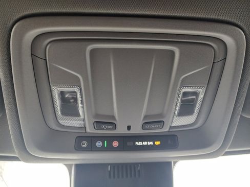 Used 2023 GMC Sierra 1500 Elevation image 39