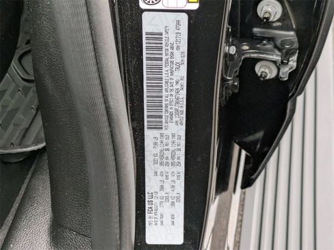 Used 2019 RAM 1500 Laramie image 25