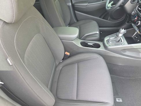 Used 2022 Hyundai Kona SEL w/ Cargo Package image 18