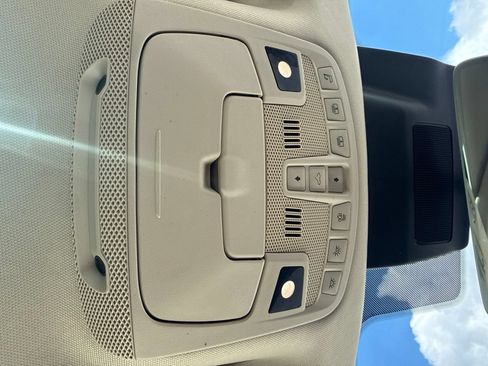 Used 2018 Lincoln Navigator Select w/ Technology Package RWD image 14