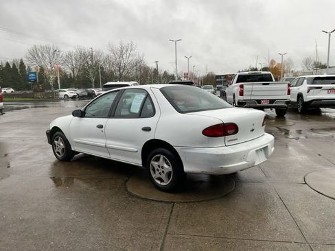 Used 2000 Chevrolet Cavalier Sedan image 5
