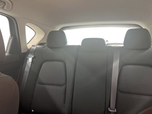 Used 2022 MAZDA CX-5 AWD 2.5 S w/ Preferred Package image 12