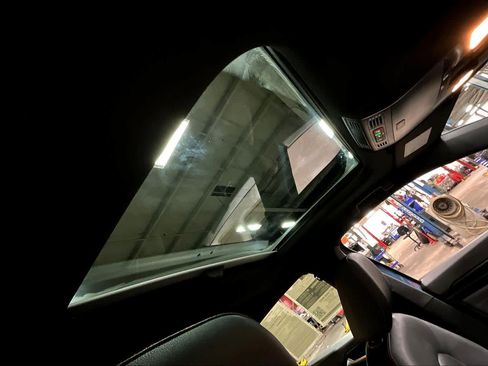 Used 2025 Volkswagen Jetta GLI Autobahn image 13