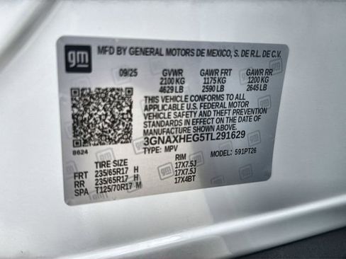 Used 2026 Chevrolet Equinox LT FWD image 33