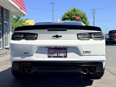 Used 2019 Chevrolet Camaro SS RWD image 4