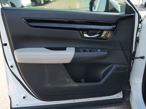 Used 2025 Honda CR-V EX-L image 12