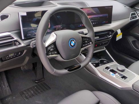 Used 2025 BMW i4 xDrive40i w/ Premium Package image 10