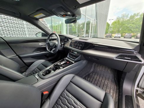 Used 2023 Audi e-tron GT Premium Plus w/ Performance Package AWD/4WD image 13