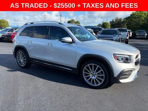 Used 2021 Mercedes-Benz GLB 250 image 1