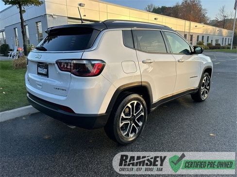 Certified 2022 Jeep Compass Limited image 8